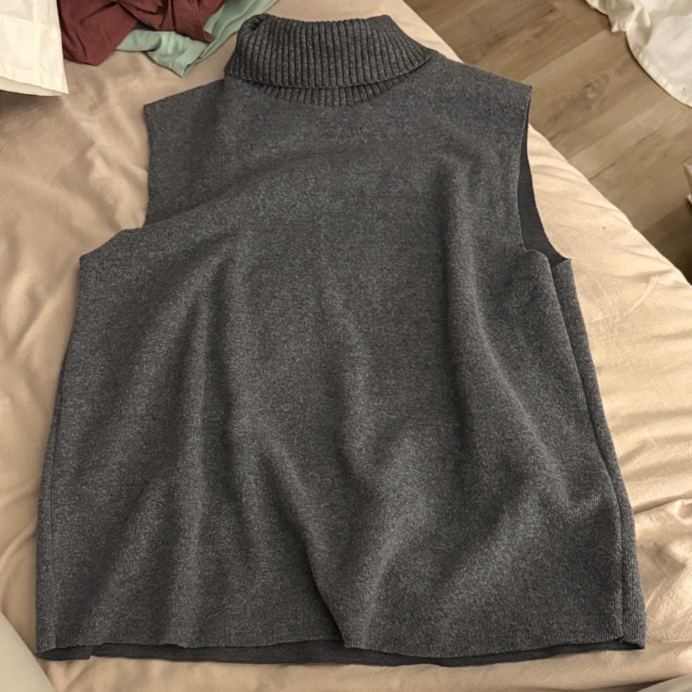 Zara grey sleeveless turtleneck